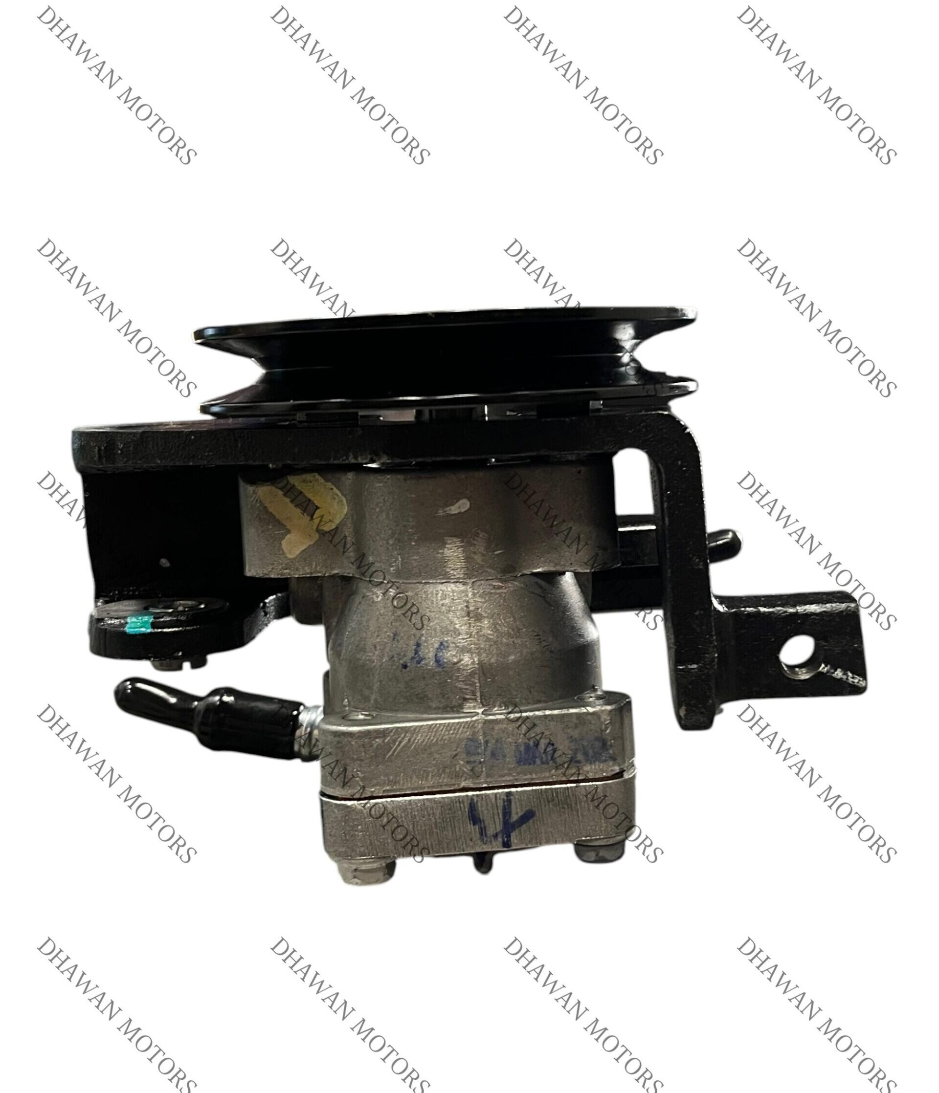 Autokoi Power Steering Pump with Bracket for Mahindra Bolero Maxi Truck - Image 3